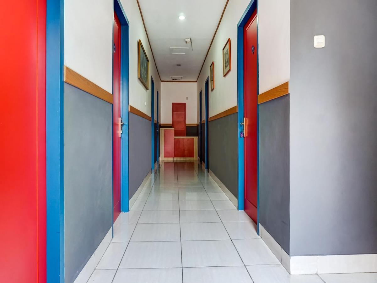 B Shaw Hotel Τζακάρτα Εξωτερικό φωτογραφία