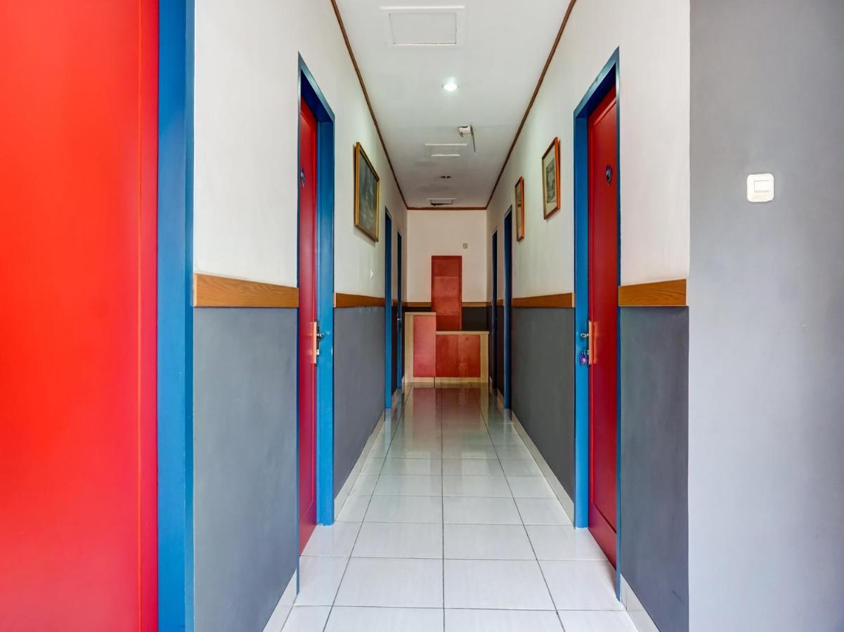 B Shaw Hotel Τζακάρτα Εξωτερικό φωτογραφία