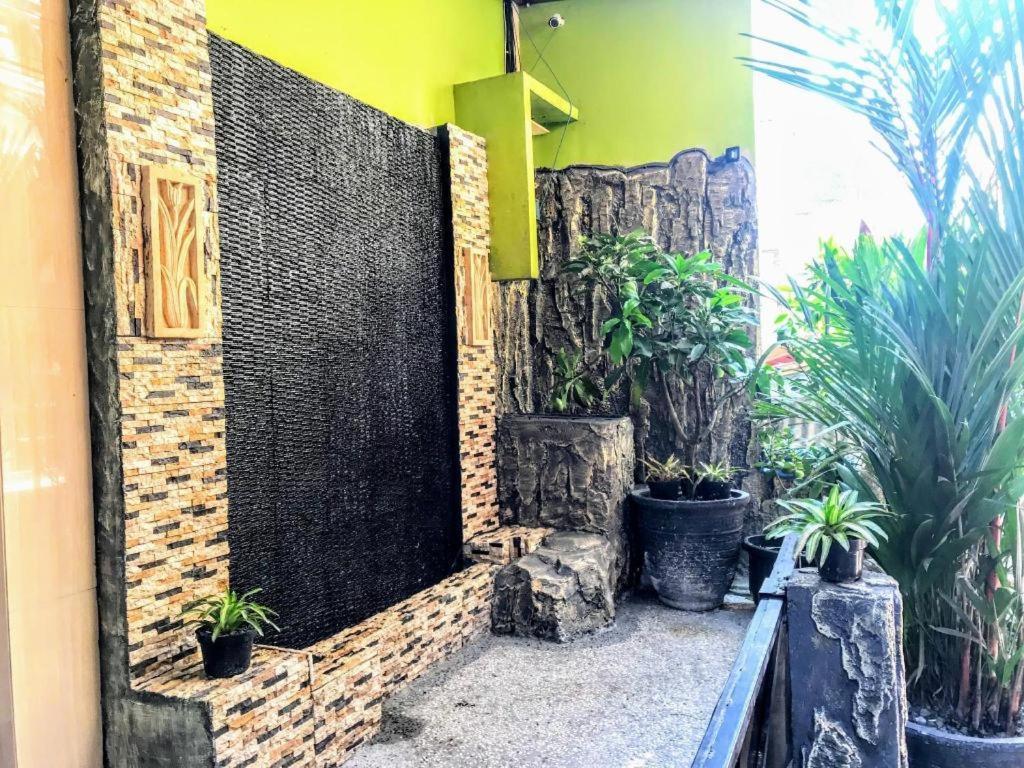 B Shaw Hotel Τζακάρτα Εξωτερικό φωτογραφία